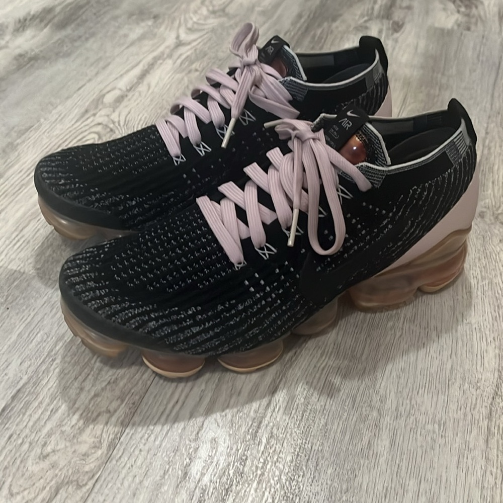 NIKE Air Vapormax Flyknit 3 ‘Black Barely Rose’ Sneakers